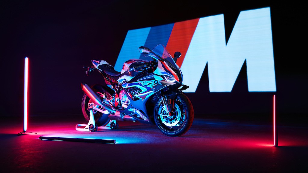 Chữ M của BMW đã lấn sân sang mảng xe máy, tạo ra siêu phẩm superbike dựa trên S 1000 RR ảnh 2