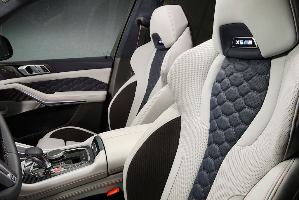 Ra mắt gần cả năm, cặp đôi siêu SUV nhà BMW vẫn có bản “hàng đợt đầu“ ảnh 9