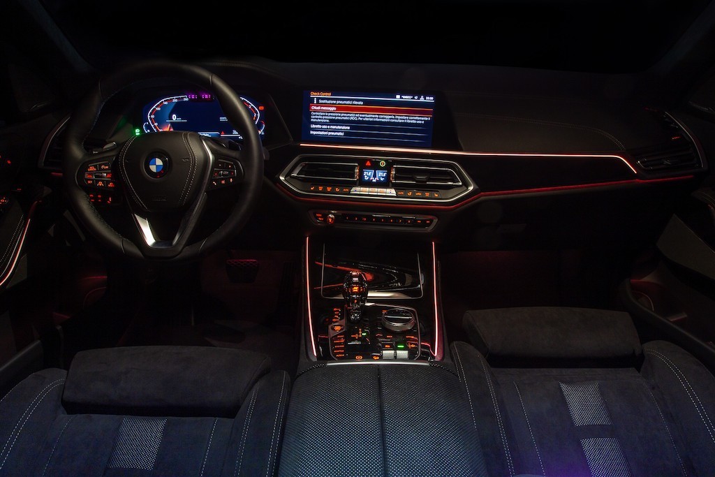 BMW tung ra X5 nội thất siêu sang cực hiếm, sử dụng vật liệu bọc vừa quen vừa lạ ảnh 2