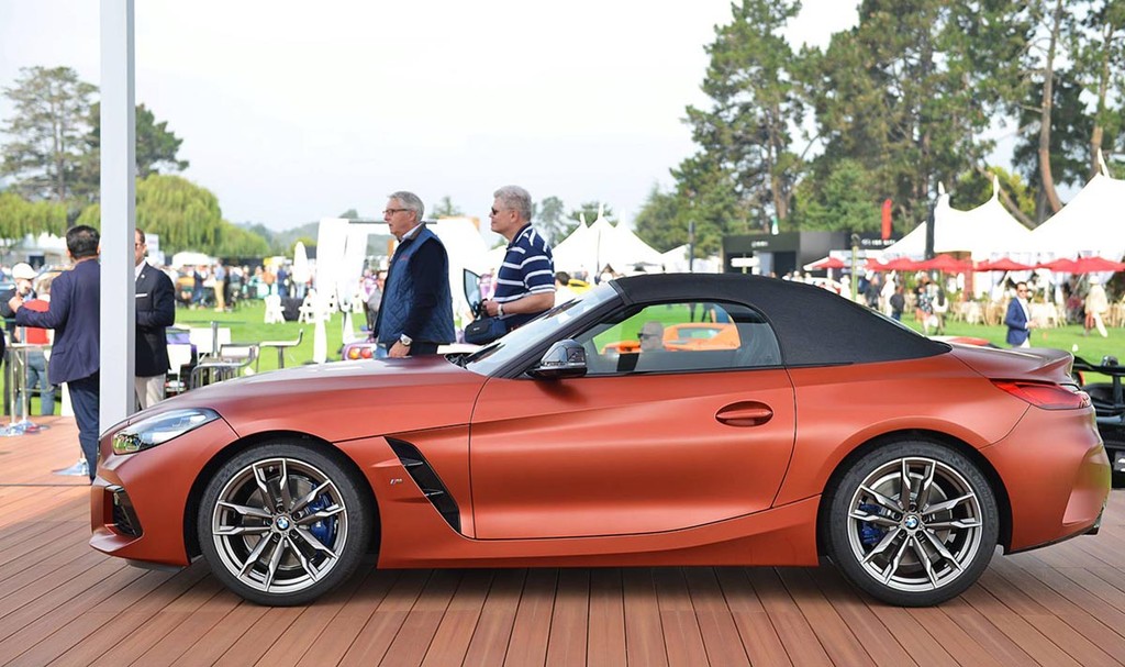 Vẻ đẹp thực tế BMW Z4 M40i First Edition 2019 vừa 