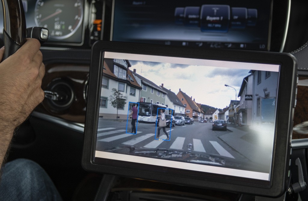 Bosch và Daimler hợp tác phát triển xe tự lái cấp độ 5  ảnh 3
