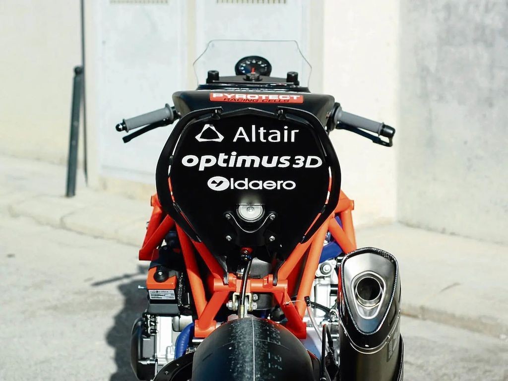 Chiếc mô tô máy Honda kỳ dị này tham vọng “làm cách mạng” trong ngành sản xuất xe ảnh 2