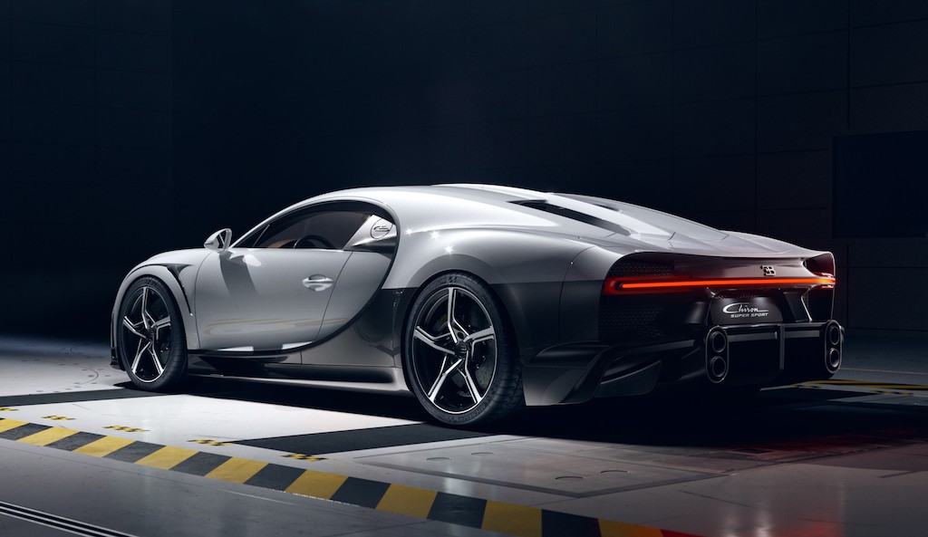 Sau 2 năm, “vua tốc độ” không chính thức Bugatti Chiron Super Sport 300+ có thêm bản siêu sang? ảnh 3