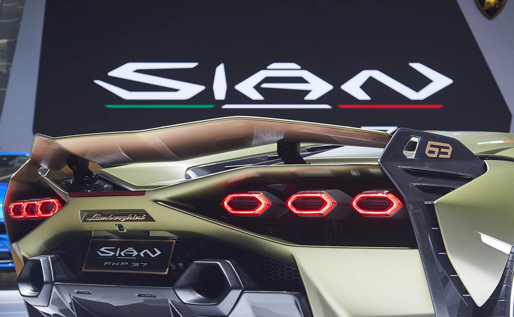 Cận cảnh siêu xe Hybrid V12 Lamborghini SIAN FKP 37 và lý do hãng đổi tên xe ảnh 21
