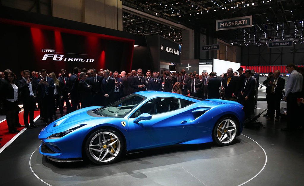 Siêu xe mới Ferrari F8 Tributo lần đầu xuất hiện trước công chúng ảnh 4