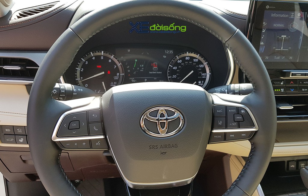 Cận cảnh Toyota Highlander Limited 2020 đầu tiên về Việt Nam, giá cao hơn Lexus RX 300 ảnh 13