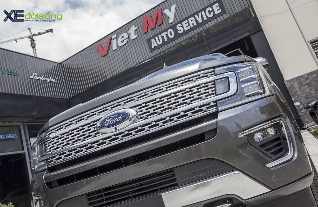 Cận cảnh SUV 8 chỗ Ford Expedition Platinum 2020 đầu tiên về Việt Nam ảnh 6