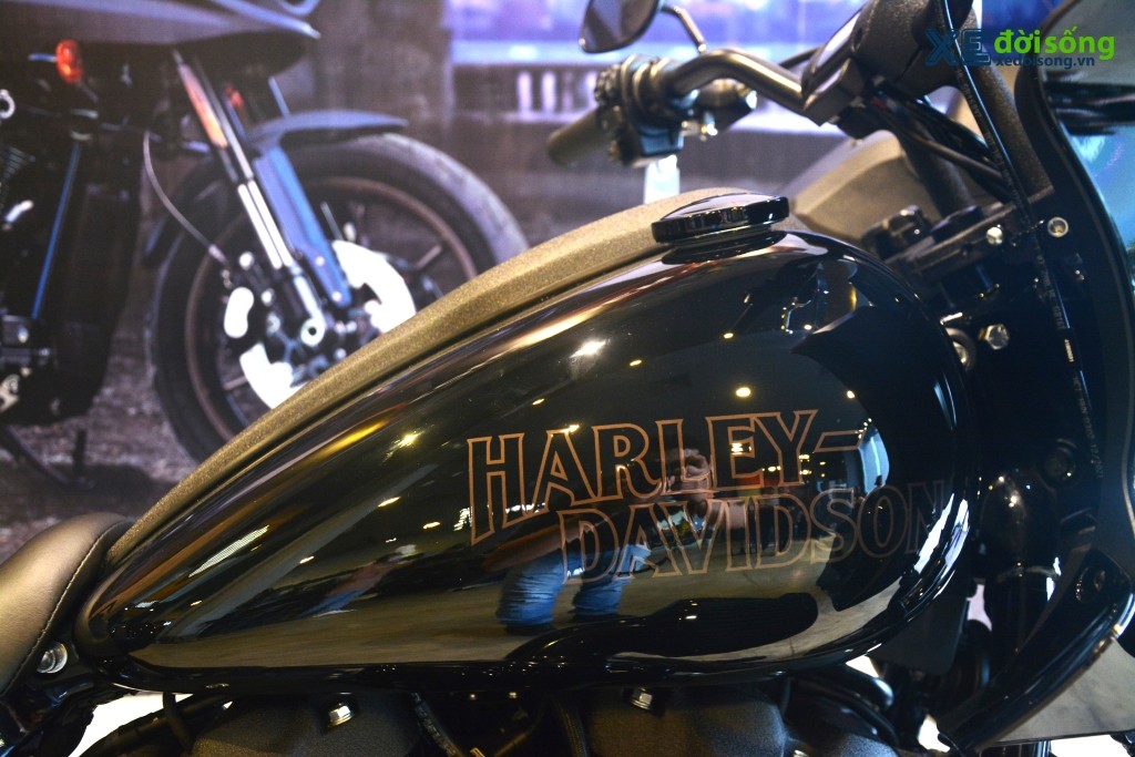 Chi tiết Harley-Davidson Low Rider ST: phiên bản touring với sức mạnh “cơ bắp” của Low Rider S ảnh 11