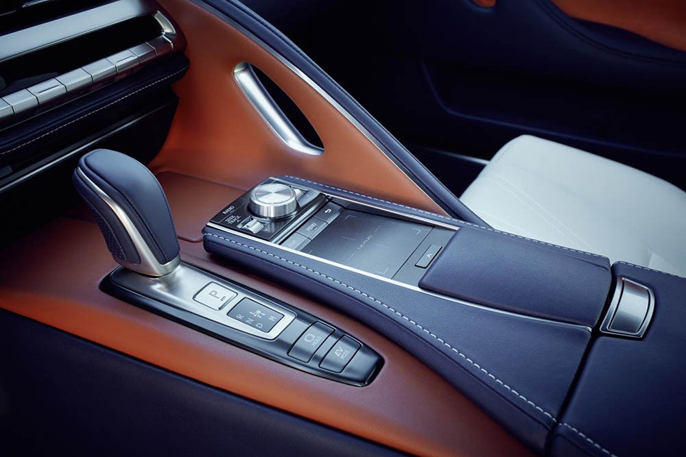 Chi tiết tân binh Lexus LC 500h công nghệ hybrid thế hệ mới ảnh 10