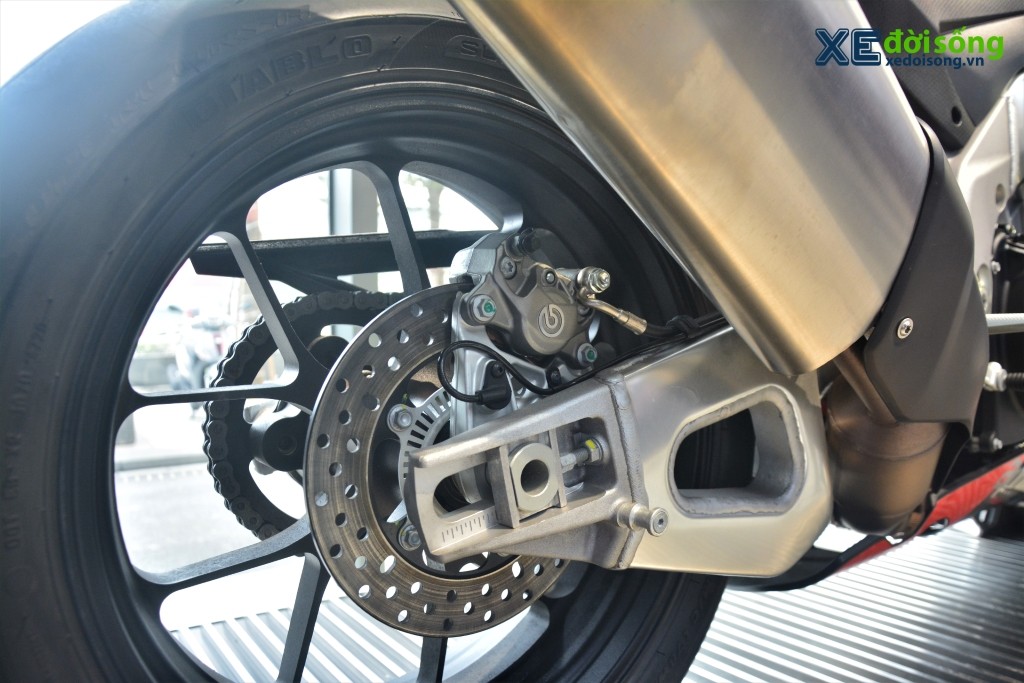 Chi tiết superbike Aprilia RSV4 Factory với giá bán 885 triệu đồng, rẻ hơn nhập khẩu tư nhân ảnh 11