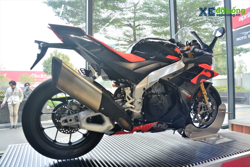 Chi tiết superbike Aprilia RSV4 Factory với giá bán 885 triệu đồng, rẻ hơn nhập khẩu tư nhân ảnh 17