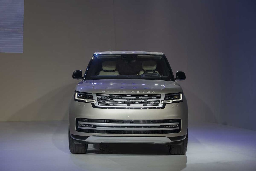 Chi tiết Range Rover SWB First Edition Thế hệ mới, giá gần 12 tỷ đồng nhưng sở hữu loạt công nghệ hiện đại ảnh 1