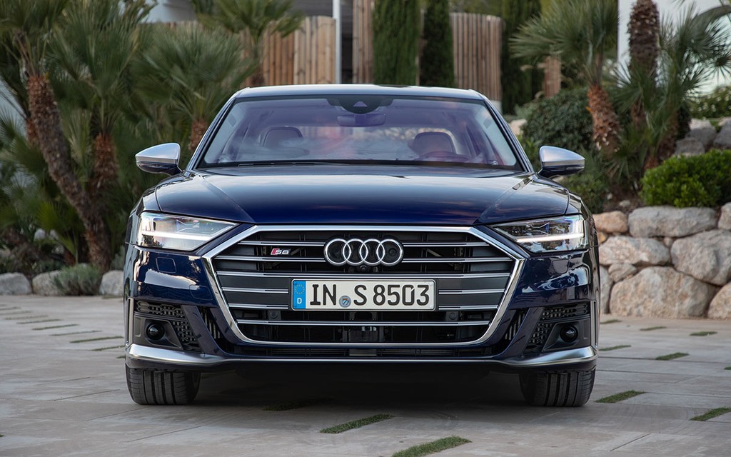 Chi tiết Audi S8 2020: Rất ít ông chủ “đại gia” cần chiếc saloon nhanh như thế! ảnh 10