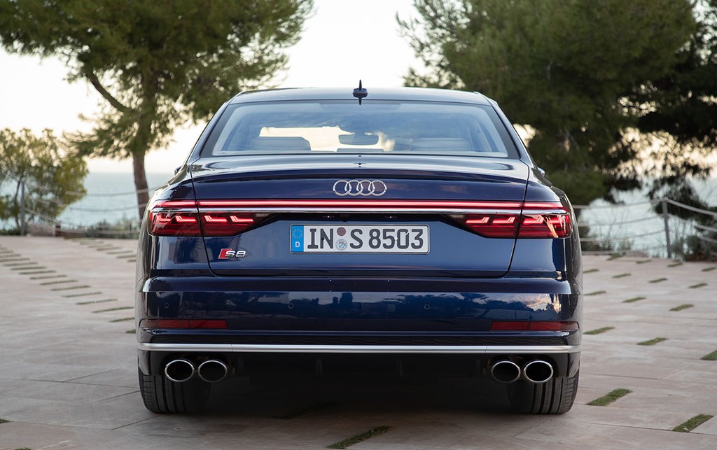 Chi tiết Audi S8 2020: Rất ít ông chủ “đại gia” cần chiếc saloon nhanh như thế! ảnh 11
