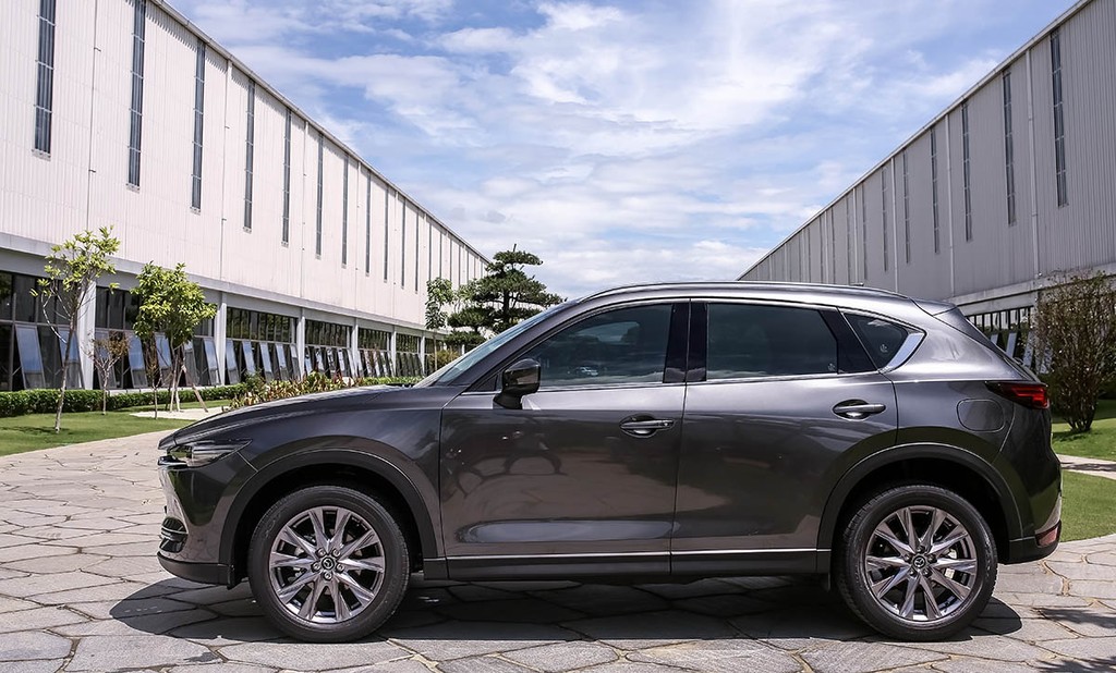 Chi tiết Mazda CX-5 2019 “facelift” vừa ra mắt Việt Nam, giá từ 899 triệu đến 1,149 tỷ đồng ảnh 14