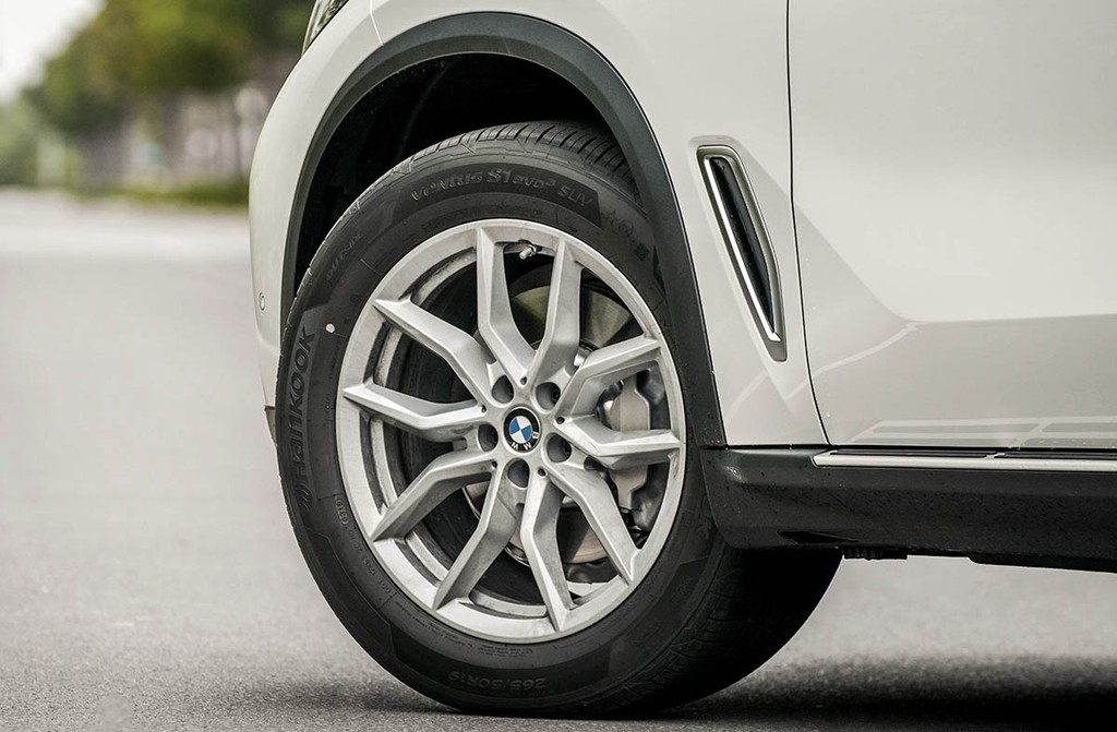 SUV sang 7 chỗ BMW X5 xDrive40i 2019 thế hệ mới chính hãng giá 4,299 tỉ đồng ảnh 9