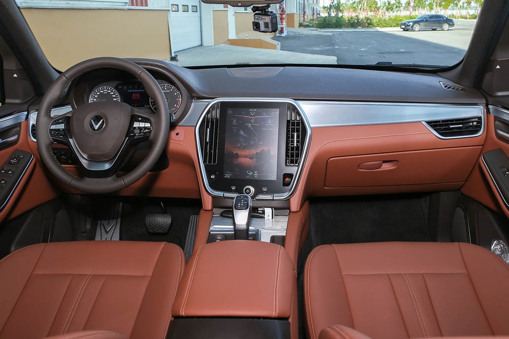 Chi tiết SUV VinFast LUX SA2.0 Turbo vừa xuất xưởng, giá ưu đãi 1,415 tỷ đồng ảnh 8