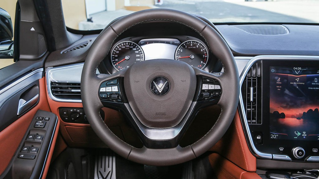 Chi tiết SUV VinFast LUX SA2.0 Turbo vừa xuất xưởng, giá ưu đãi 1,415 tỷ đồng ảnh 9