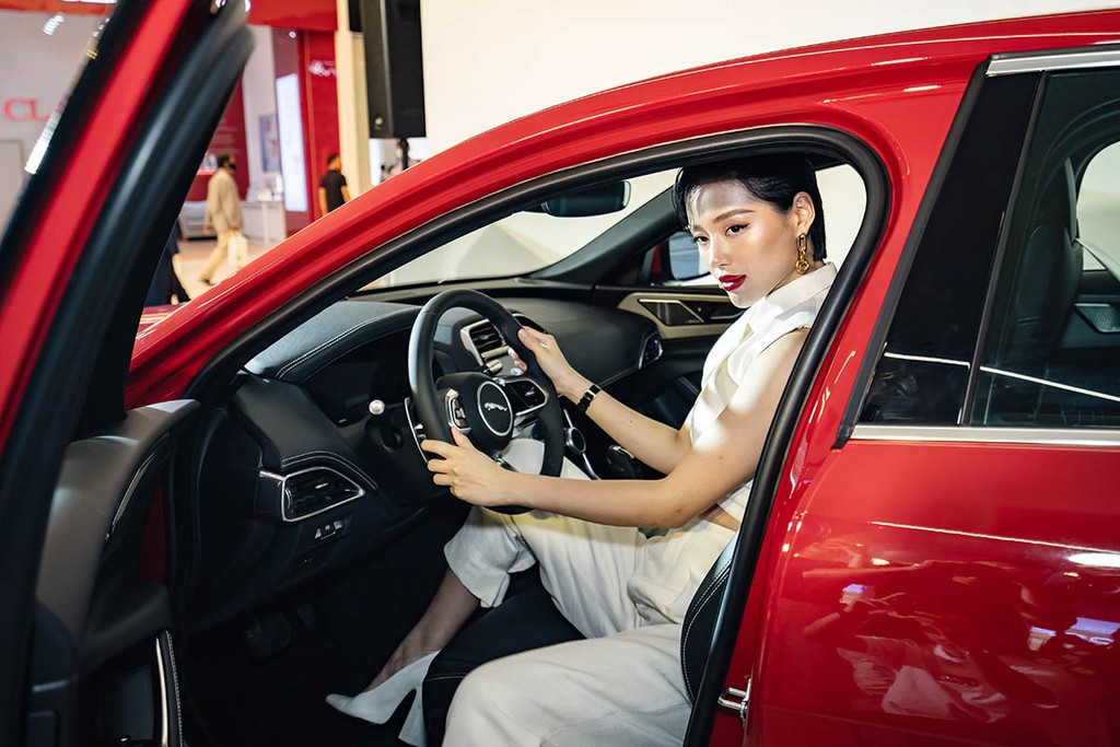 Chi tiết xe sang Jaguar XE 2020 vừa ra mắt Việt Nam, giá từ 2,61 tỷ đồng ảnh 10
