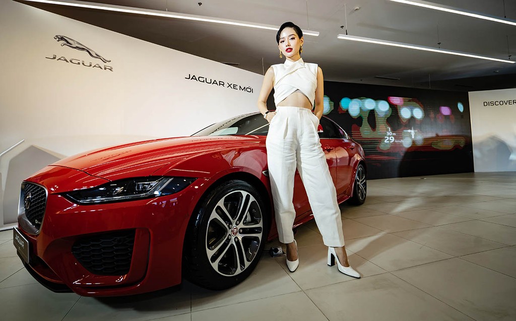 Chi tiết xe sang Jaguar XE 2020 vừa ra mắt Việt Nam, giá từ 2,61 tỷ đồng ảnh 1