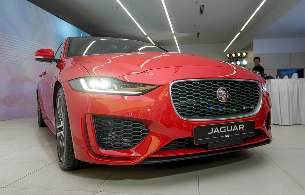 Chi tiết xe sang Jaguar XE 2020 vừa ra mắt Việt Nam, giá từ 2,61 tỷ đồng ảnh 4