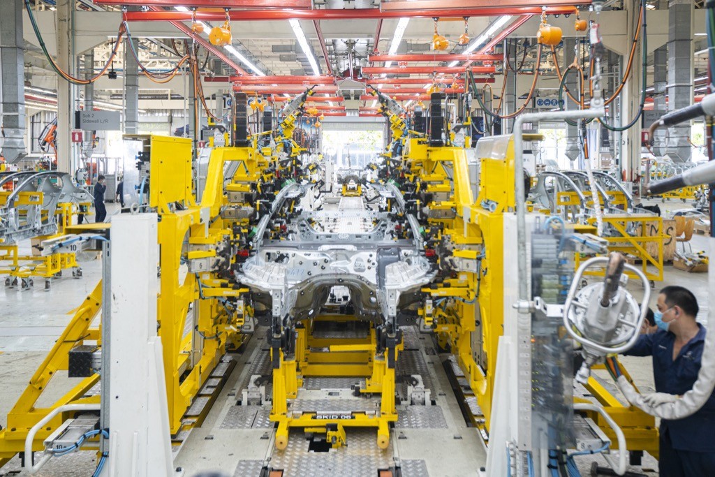 Mercedes đầu tư thêm gần 800 tỷ vào dây chuyền sản xuất xe, đem 6 công nghệ mới về Việt Nam ảnh 1