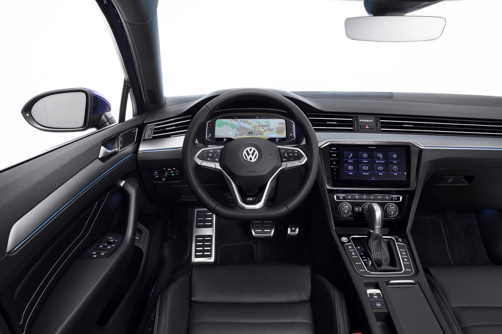 Volkswagen Passat 2020 được trang bị công nghệ tự lái Travel Assist ảnh 2