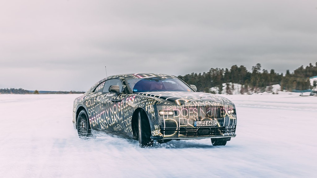 Xe điện Rolls-Royce SPECTRE trải qua cuộc thử nghiệm mùa đông khắc nghiệt ảnh 10