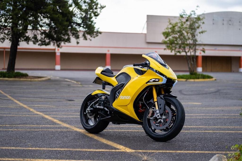 Các hãng superbike “đứng ngồi không yên” khi nghe tin chiếc siêu mô tô điện này sắp được bán ra ảnh 1