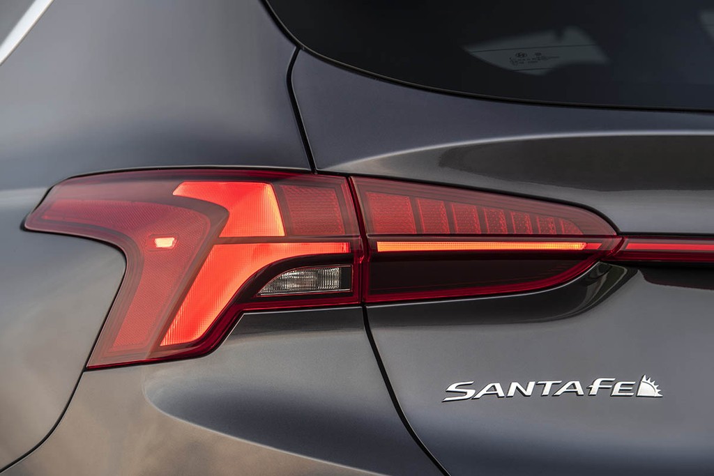 Chi tiết Hyundai Santa Fe 2021 