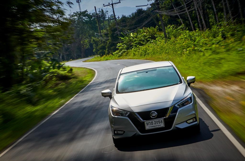 Đánh giá Nissan Sunny 2020 thế hệ mới: Cuộc “lột xác” được trông đợi từ lâu ảnh 14