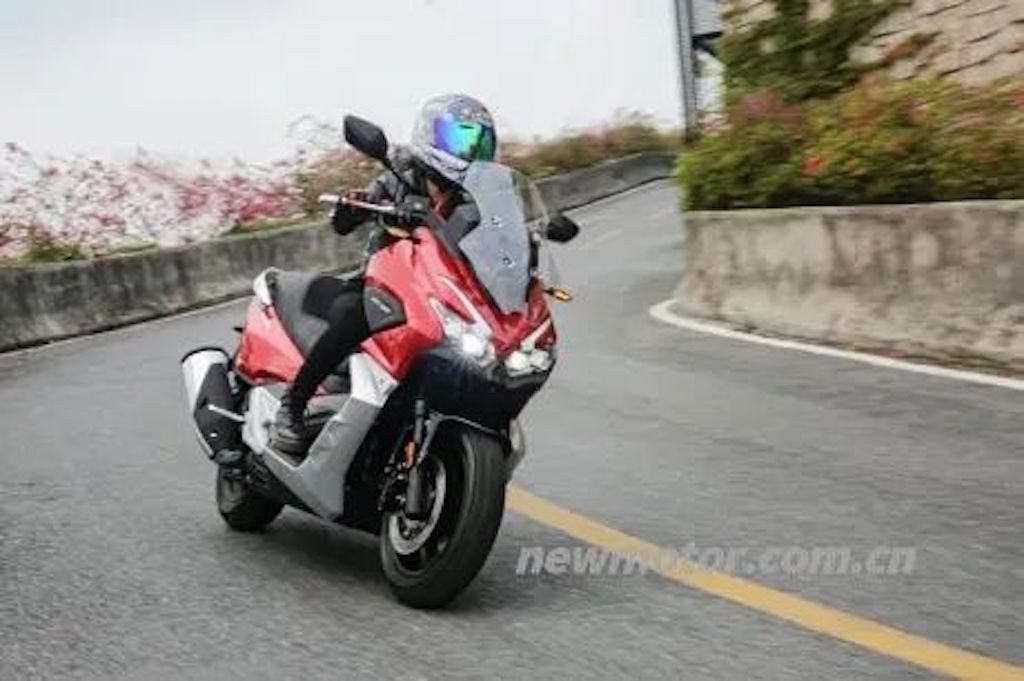 Honda chưa kịp có xe ga “phượt” ADV 350, người Trung Quốc đã nhanh chân tung scooter phân khối lớn với ý tưởng tương tự làm  ảnh 9