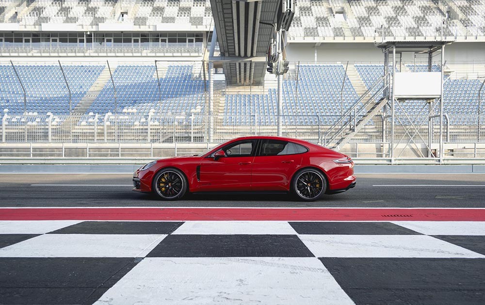 Ra mắt Porsche Panamera GTS và Panamera GTS Sport Turismo 2019 ảnh 3