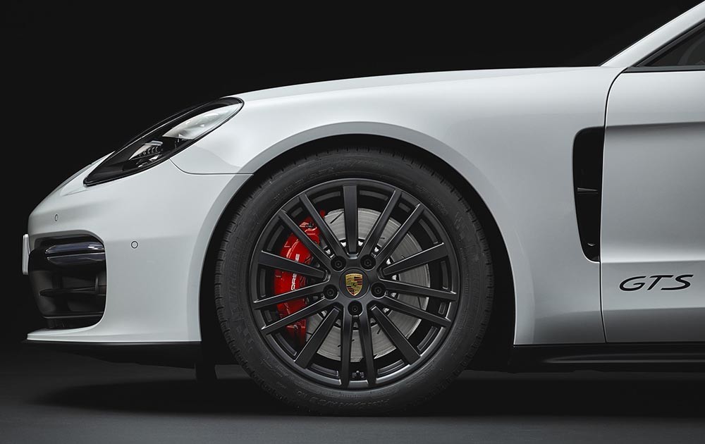 Ra mắt Porsche Panamera GTS và Panamera GTS Sport Turismo 2019 ảnh 4