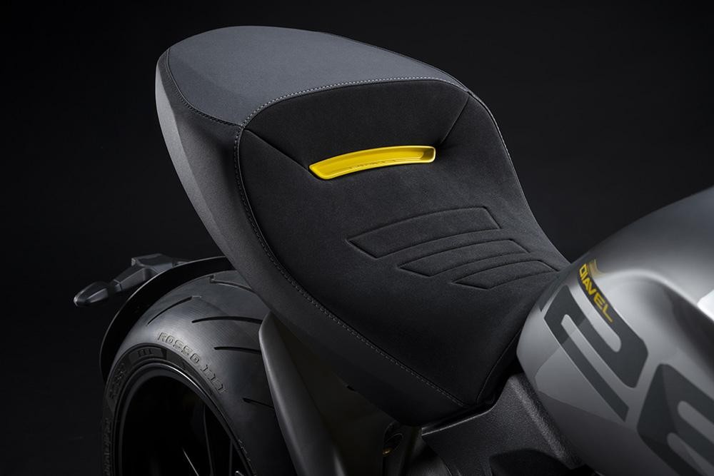 Sau bản Lamborghini, “quái thú cơ bắp” Ducati Diavel lại có bản đặc biệt Black and Steel đầy chất chơi ảnh 10