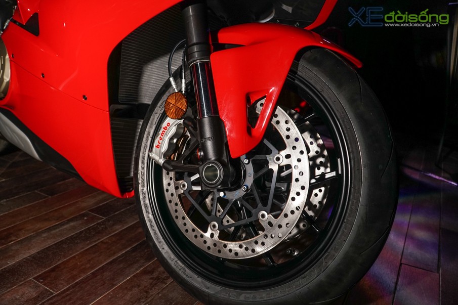 Biker Hà Nội sớm sở hữu siêu môtô Ducati Panigale V4 vừa nhập từ Thái Lan ảnh 5