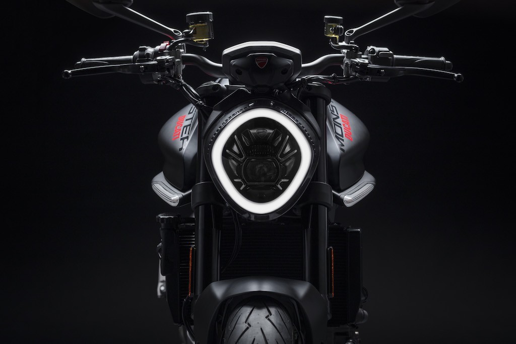 “Quái vật” naked bike Ducati Monster lột xác toàn diện sau gần 30 năm, “mất chất” nhưng hiệu năng tăng gấp bội ảnh 3