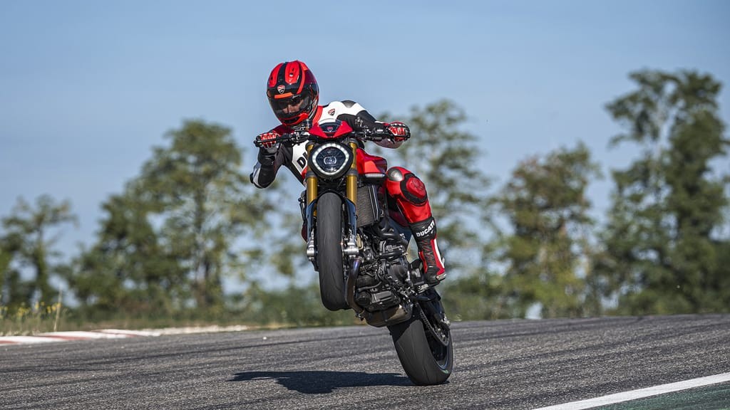 Cận cảnh Ducati Monster SP, trang bị xịn hơn, trọng lượng nhẹ hơn để tối ưu hiệu năng vận hành ảnh 11