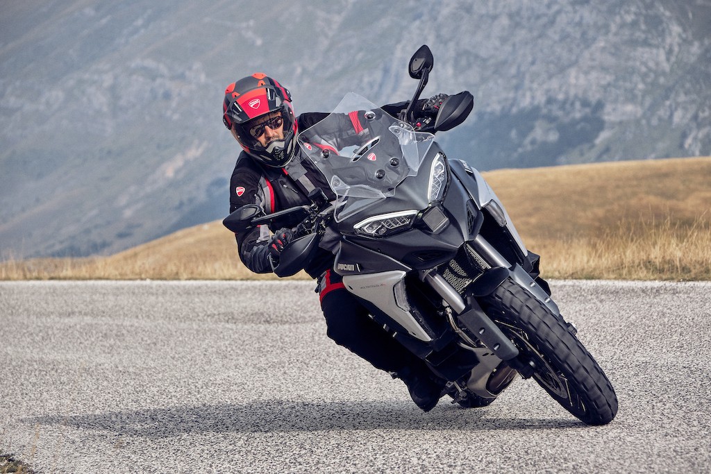 Ducati Multistrada V4 chính thức “trình làng”, tạm thời là chiếc mô tô adventure hiện đại nhất Thế giới ảnh 14