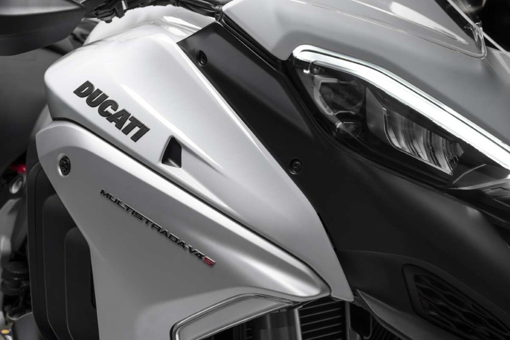 Ducati trang bị thêm công nghệ mới trên Multistrada V4 2022 tương tự đối thủ Harley-Davidson Pan America ảnh 4