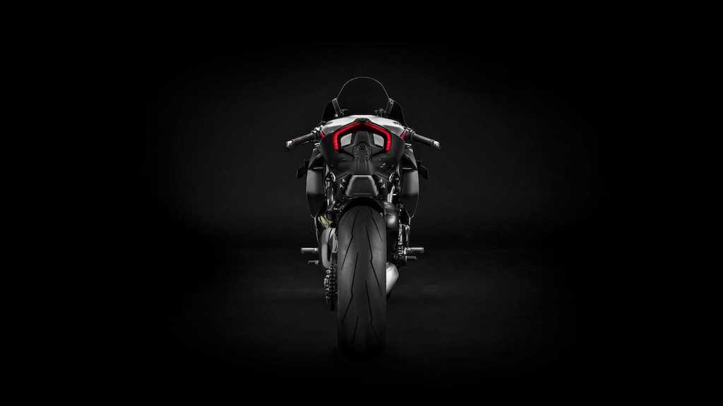 Diện kiến siêu phẩm mô tô Ducati Panigale V4 SP, an ủi khách hàng “mua trượt” V4 Superleggera ảnh 4