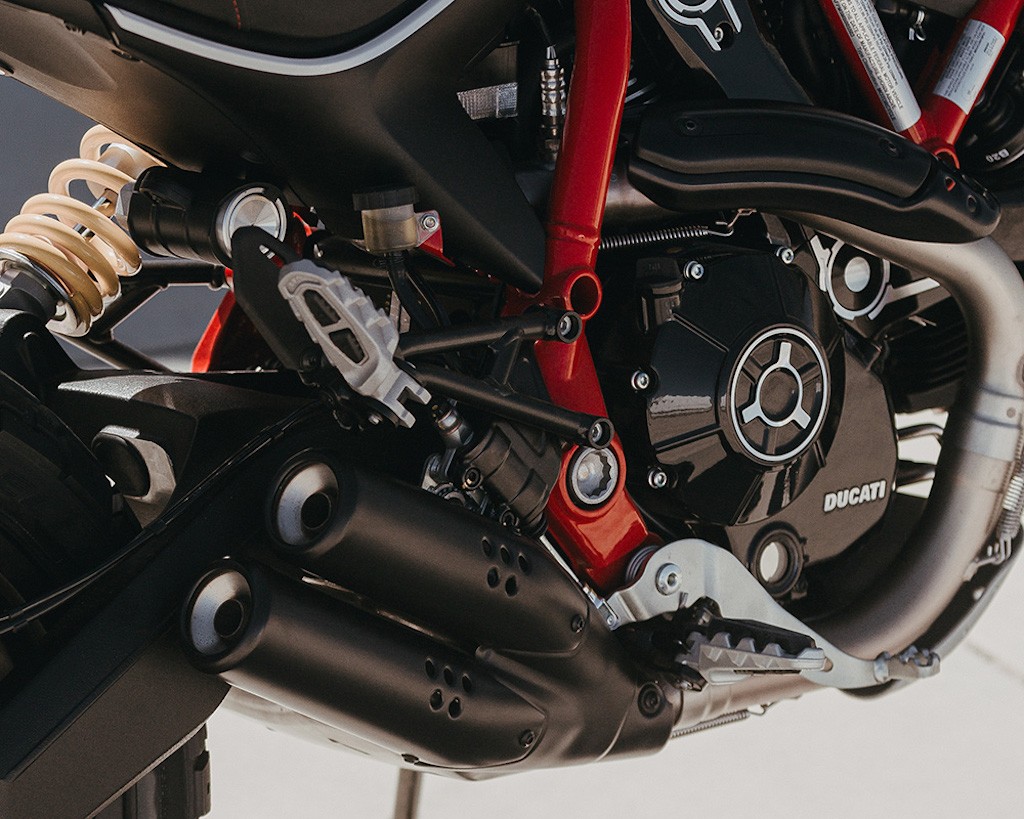Mừng chiến thắng tại giải đua địa hình, Ducati Scrambler ra bản đặc biệt “độ kiểng“ ảnh 7