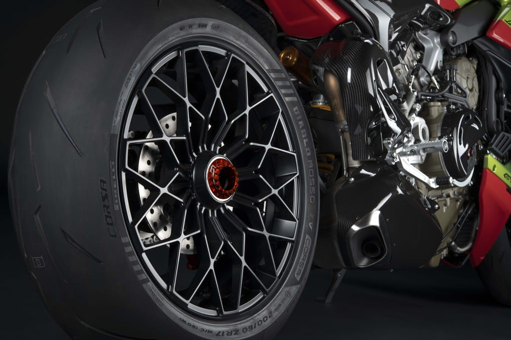 Ducati tiếp tục tung siêu phẩm Streetfighter V4 