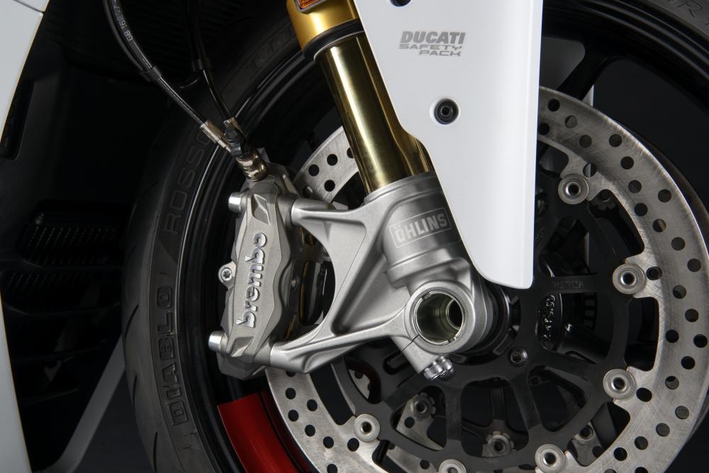 Ai nói mô tô dáng sport city không “chiến” bằng sportbike thuần chất? Hãy thử nhìn vào Ducati Supersport 950 2021! ảnh 8