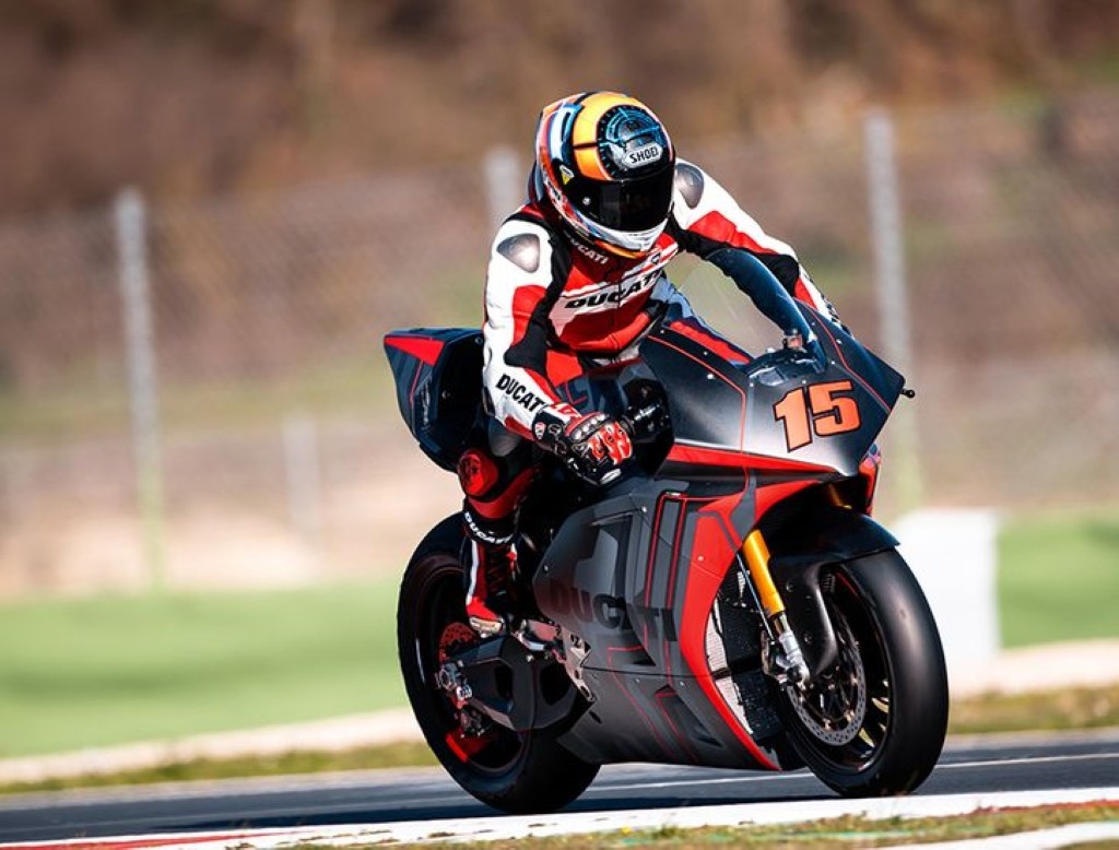 Cận cảnh mẫu superbike thuần điện Ducati V21L, thử nghiệm trước thềm giải MotoE 2023 ảnh 5
