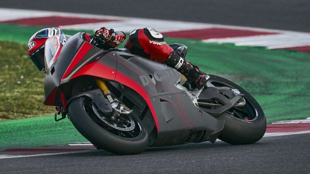 Chính thức hé lộ những hình ảnh đầu tiên mẫu mô tô điện Ducati V21L MotoE tại trường đua Misano ảnh 6