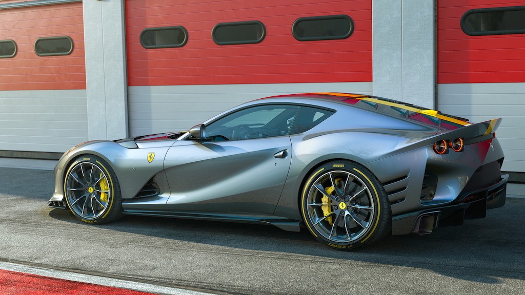 Không chỉ 1, mà các đại gia có thể sở hữu tới 2 chiếc siêu xe Ferrari V12 “đỉnh” nhất trong lịch sử ảnh 3