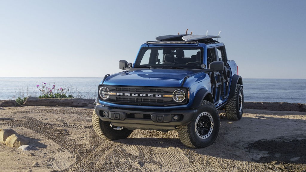 Làm xe địa hình “trơ khung” theo đúng nghĩa đen, Ford vẫn được fan khen hết lời với Bronco Riptide Concept ảnh 1
