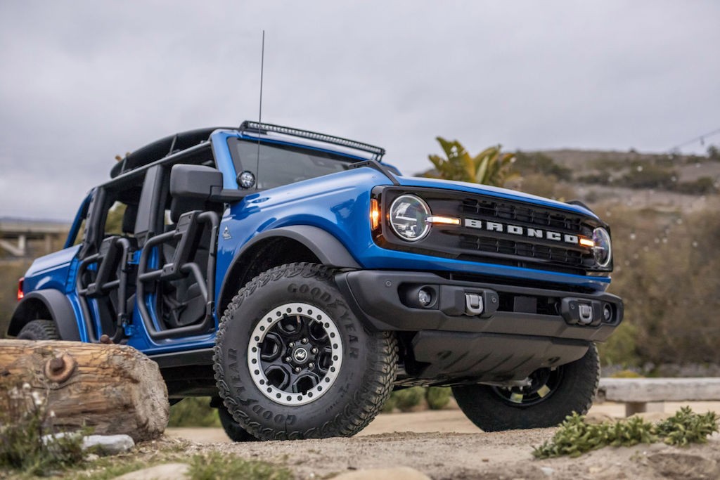 Làm xe địa hình “trơ khung” theo đúng nghĩa đen, Ford vẫn được fan khen hết lời với Bronco Riptide Concept ảnh 6