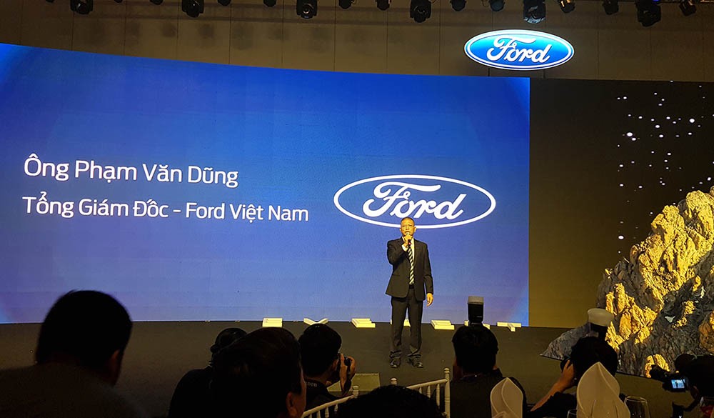 Ford Everest 2018 mới hộp số 10 cấp ra mắt Việt Nam, giá từ 1,112 tỉ đồng ảnh 2